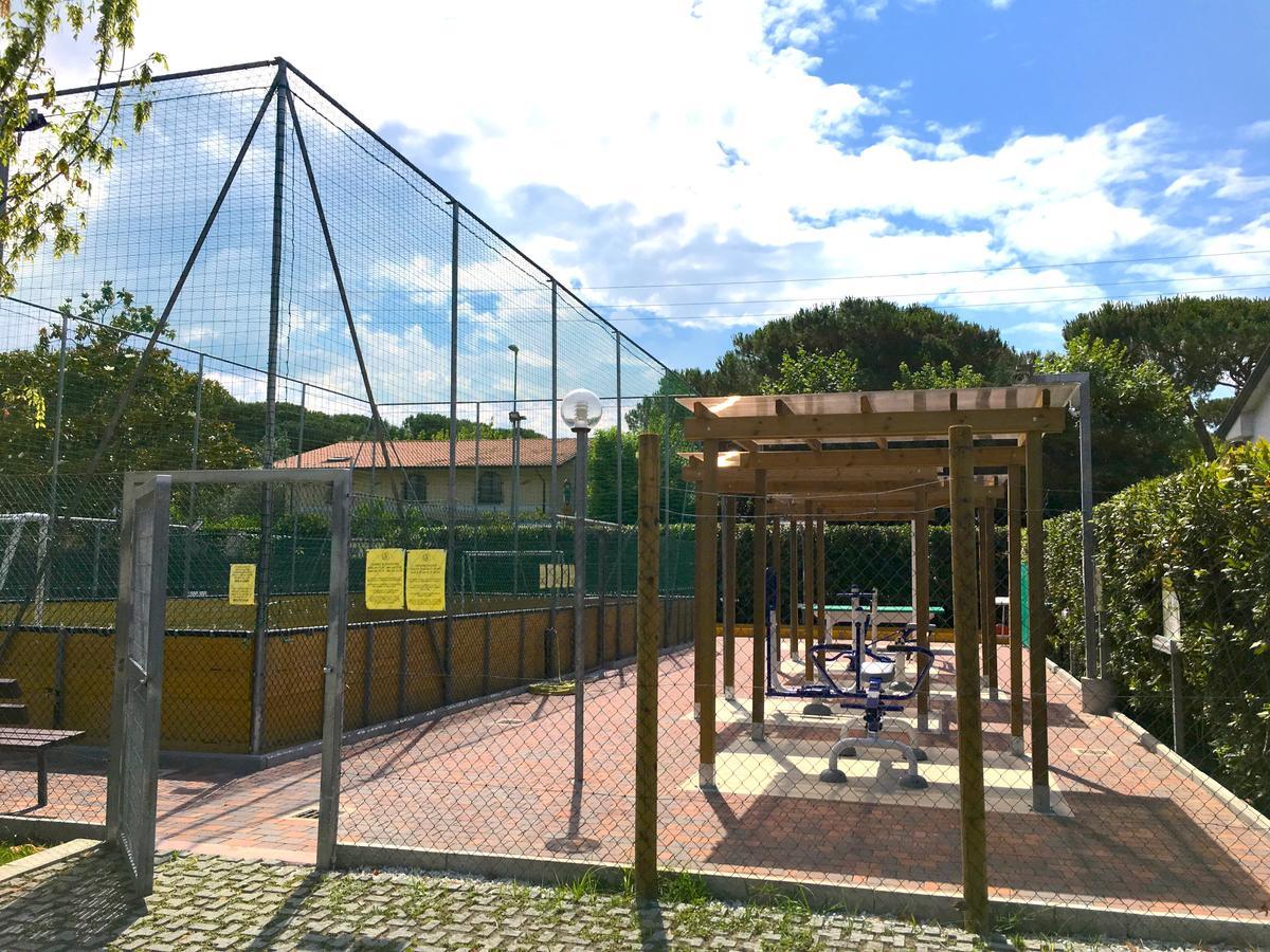 Camping Apuano Marina di Massa Exterior foto